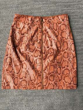 Express Orange Snakeskin Faux Leather Mini Skirt Size 00 NWT Y2K